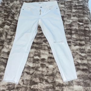 Mid rise white ripped ankle jeans